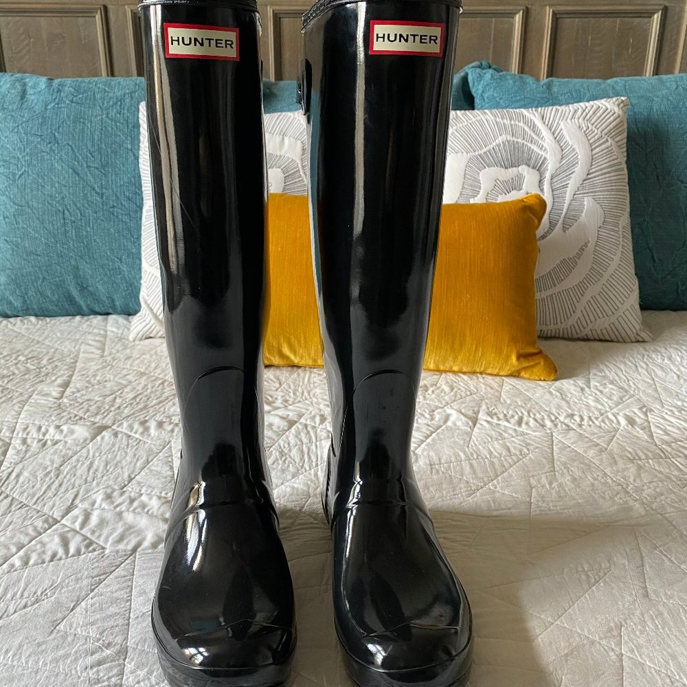 Womens Size 8 Wide Calf Hunter Rain Boots